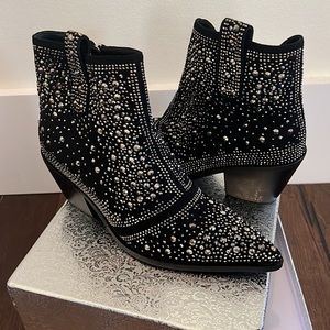 Cowboy boots Black Rinestone cowgirl boots NWT size 39
